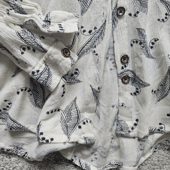 ANTHROPOLOGIE Leaf Blouse - Picture 6 of 9